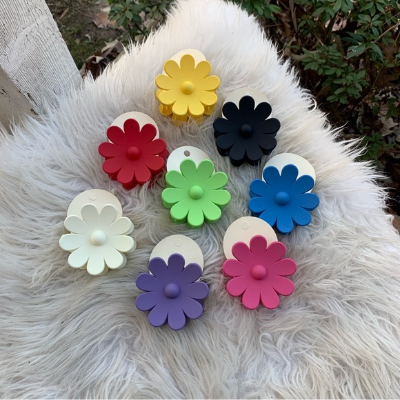 Flower Plastic Hair Clip (8 PCS) - Picture 1 of 11